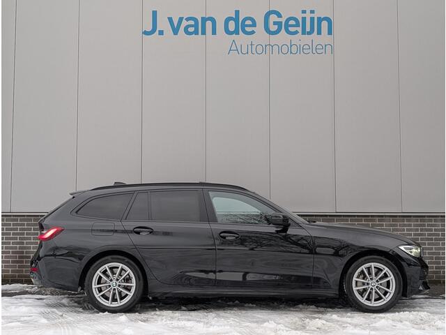 BMW 3-SERIE Touring 330e (215 kW) | Panorama | Leder | Sport | LED | 1e Eig |