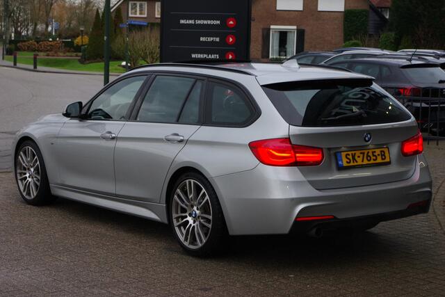BMW 3-SERIE Touring 318i Automaat High Executive M-Sport, Panoramadak, LED, Leder, Keyless