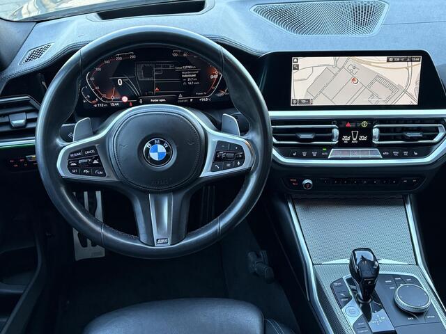 BMW 3-SERIE 320i High Executive M Sport Automaat / 19 Inch / Head Up display / Active Cruise control / HiFi / Shadow Line
