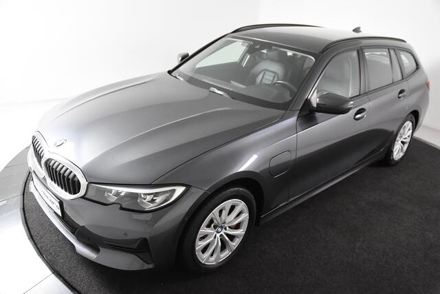BMW 3-SERIE Touring 330e xDrive eDrive *1ste Eigenaar*Leer*Navigatie*4x4*
