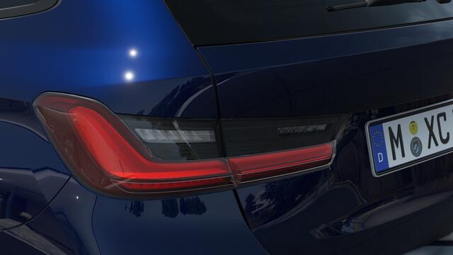 BMW 3-SERIE Touring 330e High Executive M Sport Automaat / Panoramadak / Trekhaak / Sportstoelen / Adaptieve LED / Active Cruise Control / Parking Assistant Plus / Comfort Access