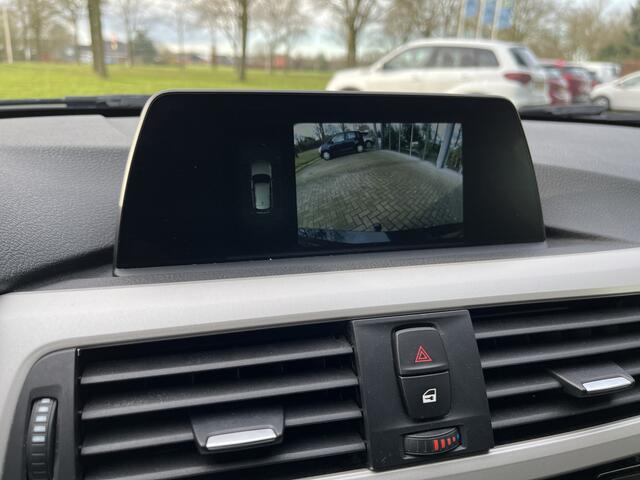 BMW 3-SERIE Touring 318i | CAMERA | CLIMA | CRUISE | LED | NAVI | PDC V&A | TREKHAAK