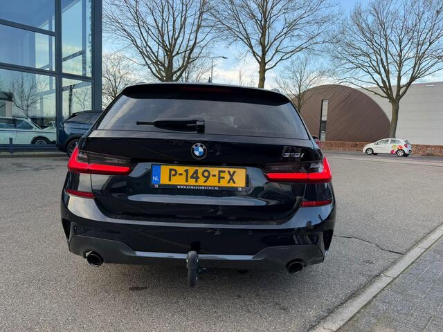BMW 3-SERIE Touring 318i High Executive Edition M Sport | Afneembare trekhaak | Stoelverwarming | Origineel Nederlands geleverd (NAP) | Rijklaar geleverd incl. 12 maanden BOVAG-garantie