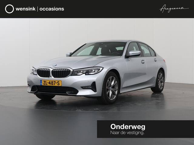 BMW 3-SERIE 320i Executive Edition Sport Line | Sportstoelen | Navigatie | PDC | Climate Control | Stoelverwarming | Apple CarPlay/Android Auto | BMW LED | DAB |