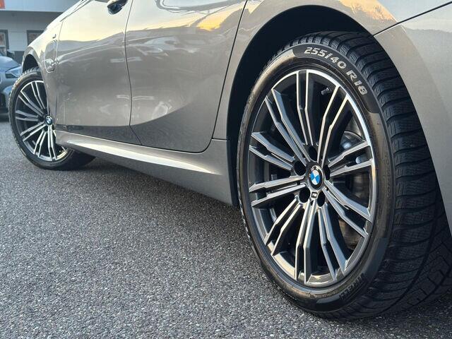 BMW 3-SERIE Touring 330e M-SPORT ** ADAPT. LED, LEDER, NAVI+, PANORAMA, TREKH, 19-inch LMV, H&K SOUND ** 1e EIG - UNFALLFREI ** ** INFORMEER OOK NAAR ONZE AANTREKKELIJKE FINANCIAL-LEASE TARIEVEN **