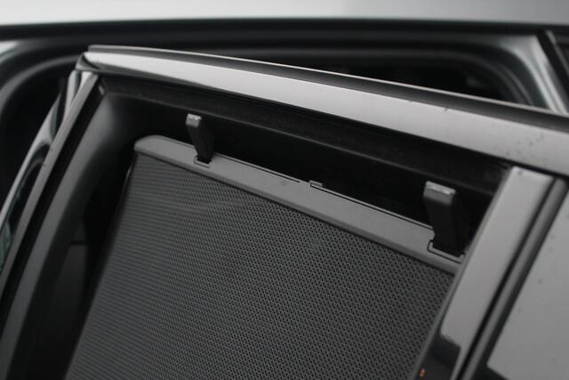 BMW 3-SERIE Touring 330e xDrive M-Sport Pro | Panoramadak | M Schaalstoelen | HUD | Adaptieve cruise Control | LED | 19 Inch