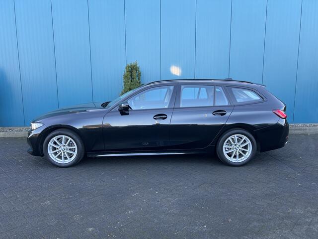 BMW 3-SERIE Touring 318i AUT. CARPLAY | ELEK.A.KLEP | NAV | LED | CRUISE | ECC | PDC | LMV | 1ÉIG