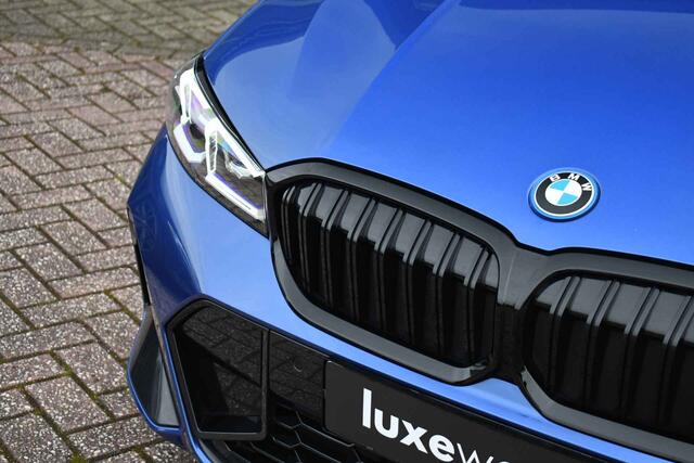 BMW 3-SERIE Touring 330e M-Sport Pano ACC Trekhaak HiFi 19inch