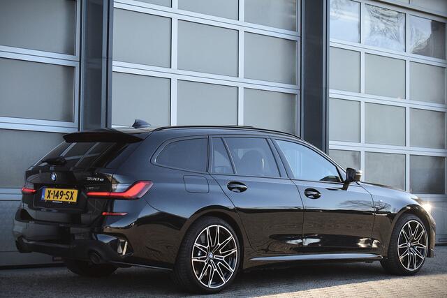 BMW 3-SERIE Touring 330e High Ex. M-Sport Panodak | LED | Full options! Apple Carplay