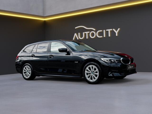 BMW 3-SERIE touring 330e Advantage Pano l Leder l Driver Assistance Pack l Stuur sto