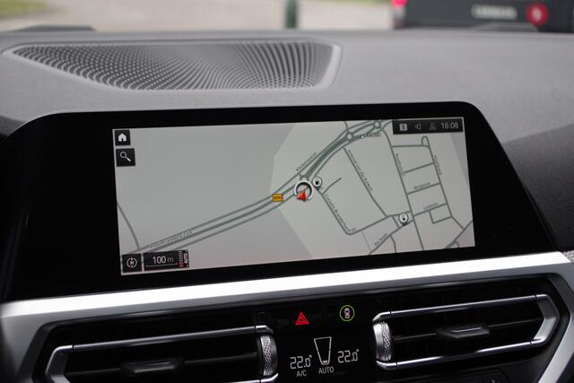 BMW 3-SERIE 330e 293 PK High Executive M-Sport PHEV, Adap. Cruise Control, Head-Up, Camera, Carplay,