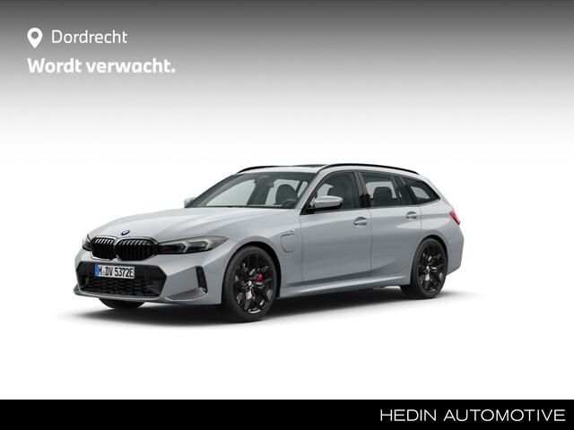 BMW 3-SERIE Touring 330e M-Sport Pro | Panorama | Trekhaak | 19" | Hifi