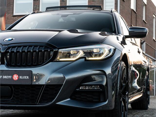 BMW 3-SERIE Touring 330e xDrive High Exe M-Sport PANO LASER HARMAN KARDON HUD TREKHAAK CAMERA 19 INCH BOMVOL!!