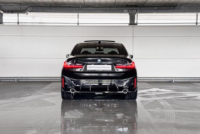 BMW 3-SERIE Sedan 330e