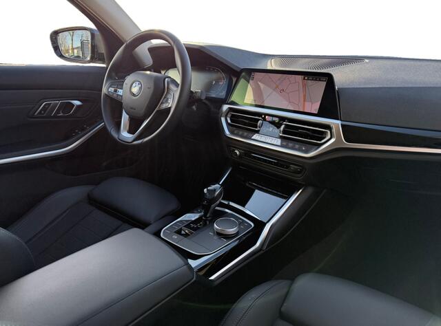 BMW 3-SERIE Touring 3 Serie Touring 330i High Executive I Trekhaak I Cruise Control I Leder AUTOMATIC