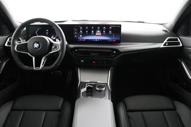 BMW 3-SERIE Sedan 318i M Sportpakket Pro | Trekhaak | Comfort Pack | Innovation Pack | Showroom Selection