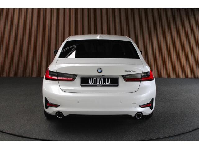BMW 3-SERIE 320e Leer Navi Camera ACC PDC Virtual Climate (3-zone) Sportstoelen LM velgen BTW auto!