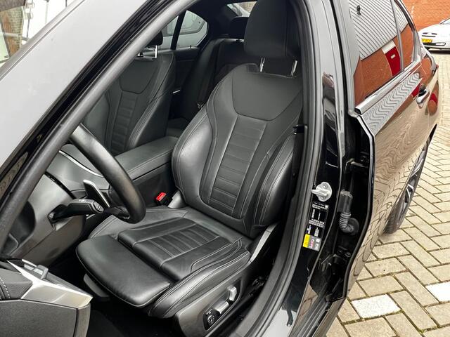 BMW 3-SERIE 330e High Executive M-Sport Automaat 292 PK / BMW Live Cockpit Prof / Head-Up / Harman-Kardon HiFi / BMW Laser Light / Schuif Kanteldak / M-Onderstel / Apple CarPlay / Shadow Line / 1e Eigenaar!