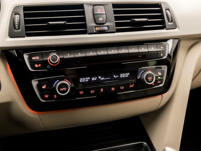 BMW 3-SERIE Touring 318i High Executive Automaat (GROOT NAVI, CLIMATE, LEDER, STOELVERWARMING, SPORTSTOELEN, GETINT GLAS, CRUISE, LED KOPLAMPEN, NIEUWSTAAT)