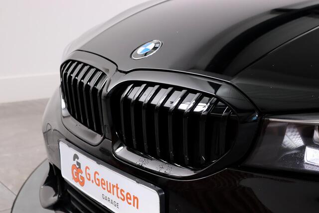 BMW 3-SERIE Touring 330e Business Edition Plus Trekhaak, Sportstoelen, DAB, Cruise Control, Apple Carplay,