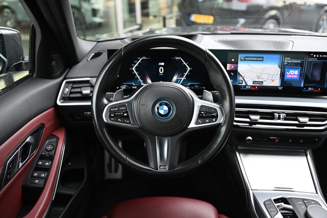 BMW 3-SERIE 330e High Executive M Sport Automaat / Sportstoelen / M Adaptief onderstel / Achteruitrijcamera / Adaptieve LED / Active Cruise Control / Harman Kardon