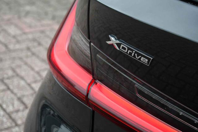 BMW 3-SERIE Touring 330e xDrive M-Sport LCI-2 ACC el-zetels-leder HUD 19inch