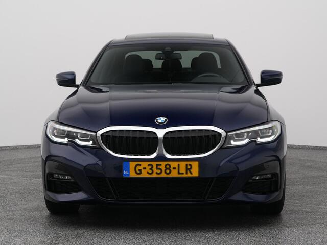 BMW 3-SERIE 330e eDrive Edition M-Sport | LEDER | KEYLESS | STOEL - STUURVERW. | CAMERA