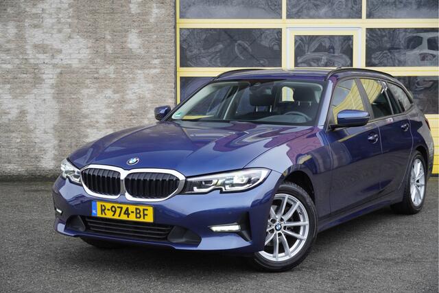 BMW 3-SERIE Touring 318i Automaat! Business Edition BJ2022 Lmv 17" | Led V+A | Pdc | Navi | Elek. achterklep | Achteruitrijcamera | Virtual cockpit | Climate control | Cruise control | Verwarmde voorstoelen | Getint glas