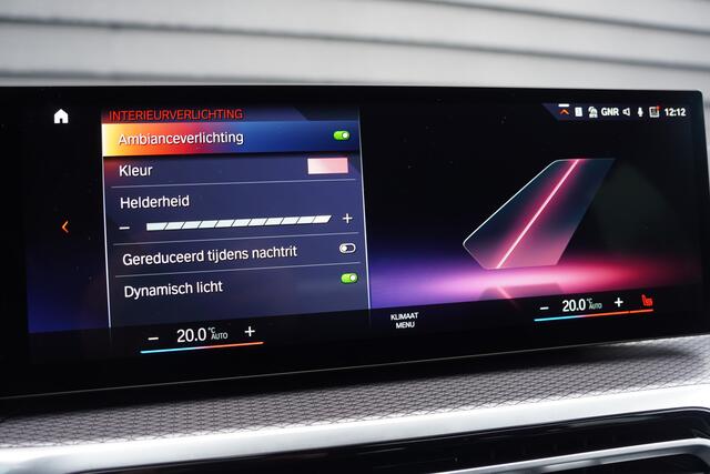 BMW 3-SERIE Touring 320e - M SPORT - LEDER - TREKHAAK - PANODAK - SHADOW LINE -