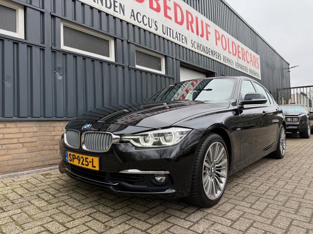 BMW 3-SERIE 318i Luxury Edition