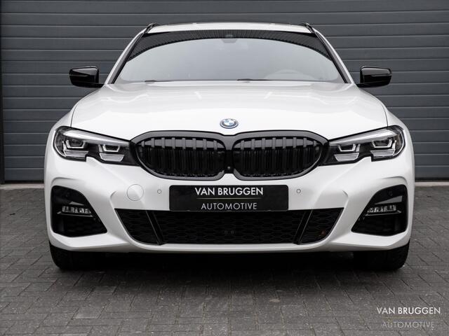 BMW 3-SERIE Touring 330e M-Sport Pano 360 Trekhaak Sfeer E-Stoelen