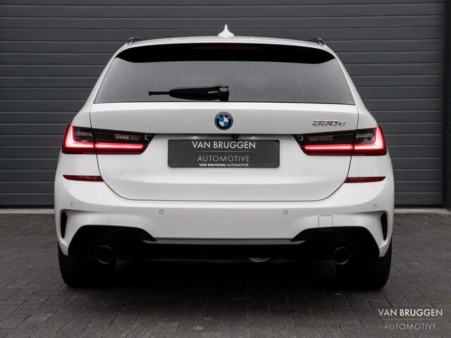 BMW 3-SERIE Touring 330e M-Sport Pano 360 Trekhaak Sfeer E-Stoelen