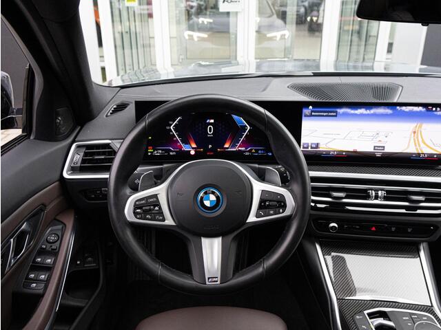 BMW 3-SERIE Touring 330e | Pano-dak | M-sport | Harman/Kardon | ACC |