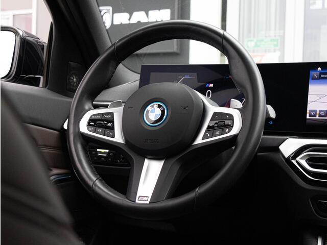 BMW 3-SERIE Touring 330e | Pano-dak | M-sport | Harman/Kardon | ACC |