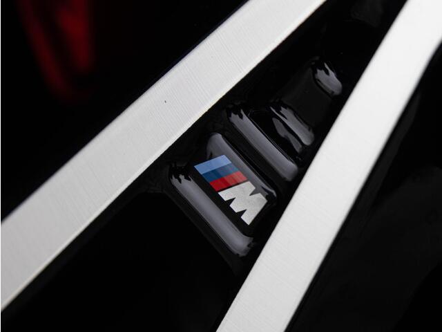 BMW 3-SERIE Touring 330e | Pano-dak | M-sport | Harman/Kardon | ACC |