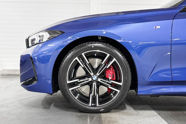 BMW 3-SERIE Sedan 318i | M-Sport Pro | Innovation Pack | Comfort Pack | Driving Assistant | Harman/kardon | Comfort Access