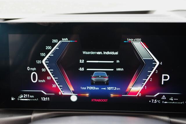 BMW 3-SERIE Touring 330e 293 PK xDrive M Sport PHEV, Panoramadak, Adap. Cruise Control, Memory, Head-Up