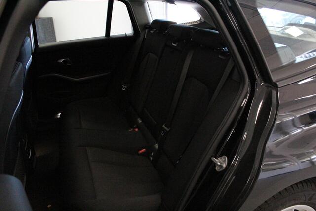 BMW 3-SERIE Touring 316d Executive | NL-AUTO+N.A.P | CLIMA | 2.0L-123PK | LMV | PDC-V/A | CRUISE | E-KLEP | DAB |