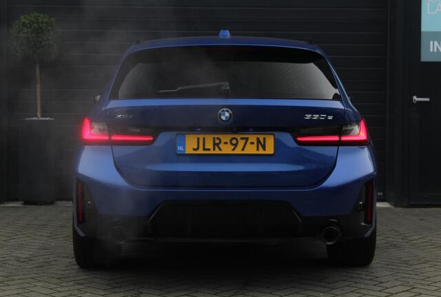 BMW 3-SERIE Touring 330e xDrive M-Sport Pro | Panoramadak | M Schaalstoelen | HUD | Adaptieve cruise Control | LED | 19 Inch