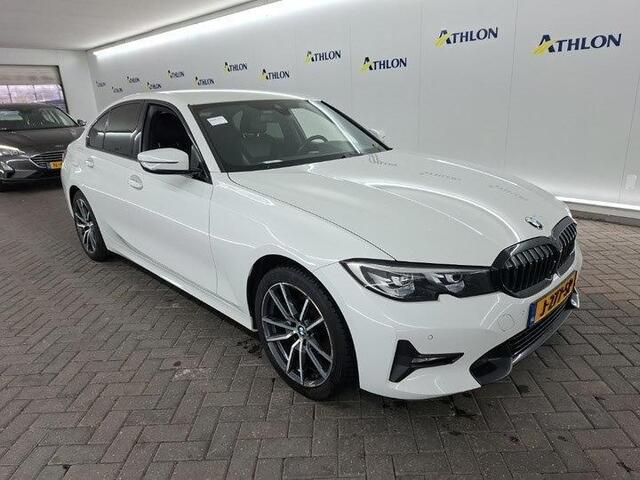 BMW 3-SERIE 318i Executive Edition | Navi | Virtual Cockpit | Automaat