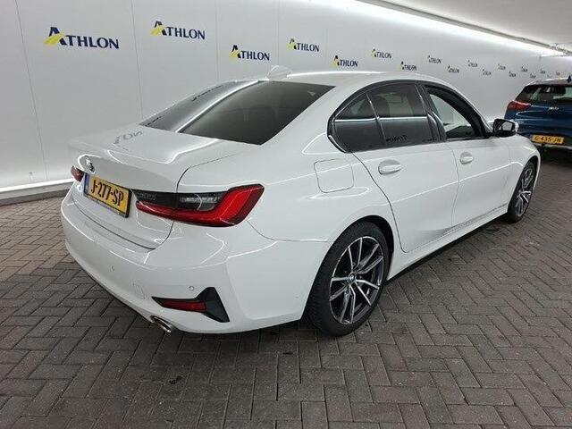 BMW 3-SERIE 318i Executive Edition | Navi | Virtual Cockpit | Automaat
