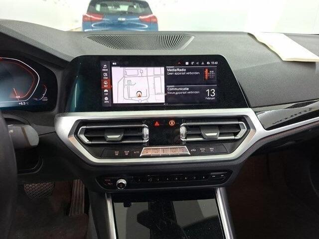 BMW 3-SERIE 318i Executive Edition | Navi | Virtual Cockpit | Automaat