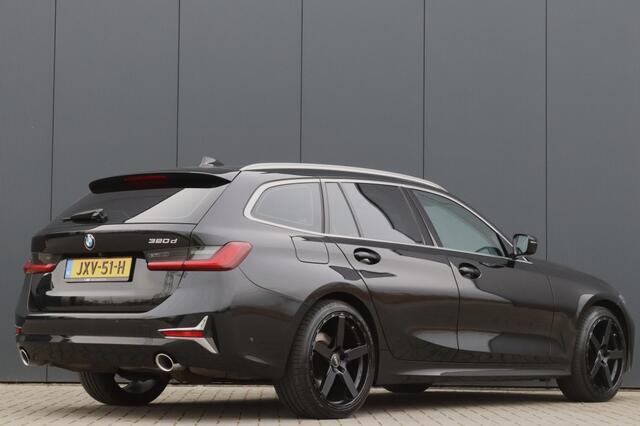 BMW 3-SERIE Touring 320d Luxury Line Pano Leder 19inch Dealer OH.