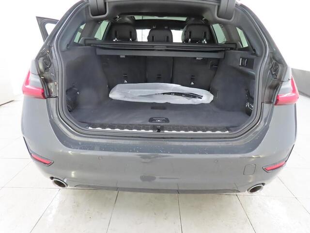 BMW 3-SERIE TOURING 320i HIGH EXECUTIVE EDITION I SPORTLINE I SCHUIFDAK I LEDEREN BEKLEDING I STOELVERWARMING