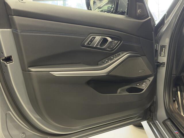 BMW 3-SERIE Touring 320e M-Sport, HUD, H&K, Trekhaak, Elektrische stoelen, M340i