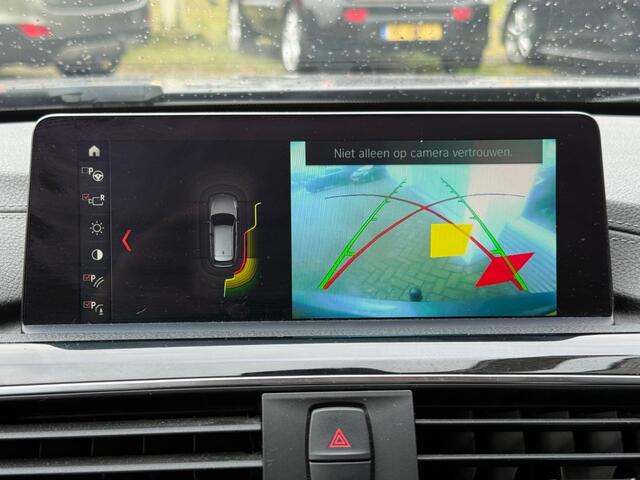 BMW 3-SERIE Verwacht 318D M Sport Edition Navi Leer Camera Trekhaak