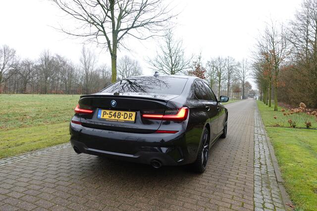 BMW 3-SERIE 320e Business Edition Plus M-Sport 19 inch Laser