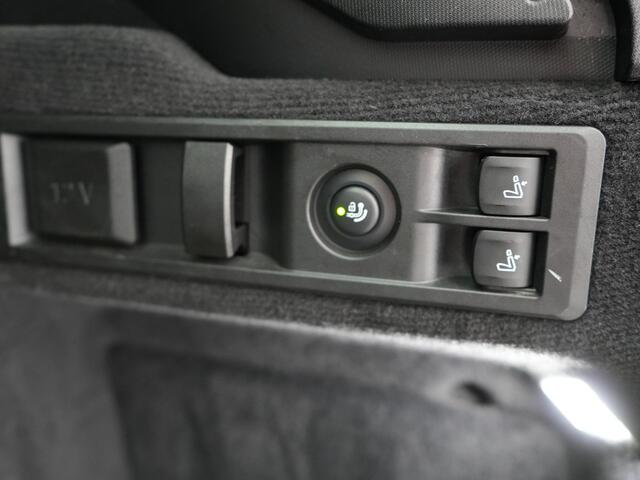 BMW 3-SERIE Touring 320e M Sport FACELIFT Plug In Hybrid 204pk Dealer O.H PHEV | Trekhaak af Fabriek | Adapive Cruise | Widescreen Navi | Head Up | Alcantara Sportstoelen Verwarmd | Camera & Parkassist | Apple Carplay |