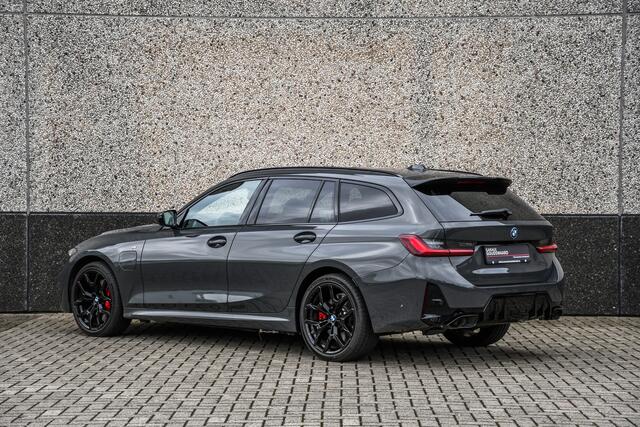 BMW 3-SERIE Touring 330e