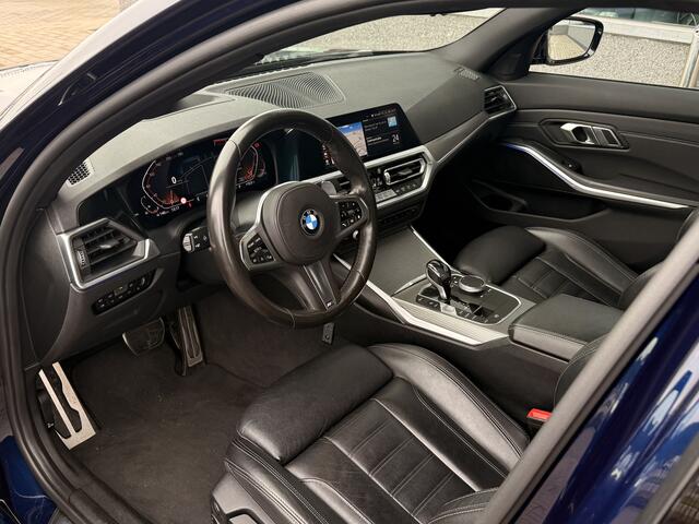 BMW 3-SERIE 320i High Executive Edition | Head-Up | Led | Leder | Hifi | Achteruitrijcamera |